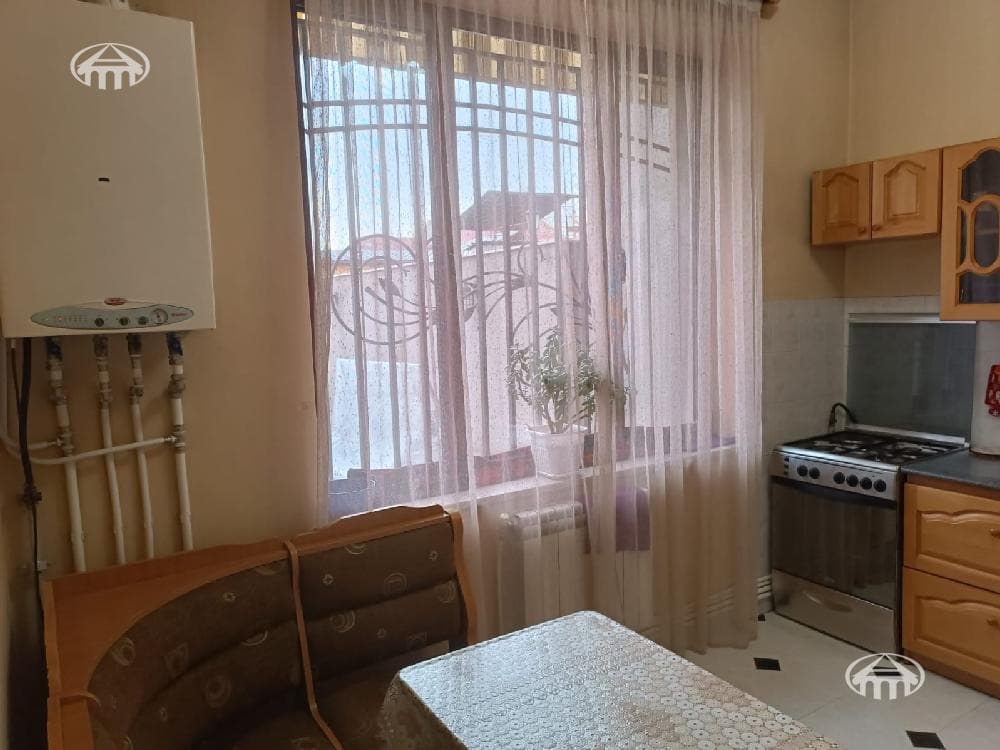 Առանձնատուն · 3 սեն. · 163 մ² · Էրեբունի