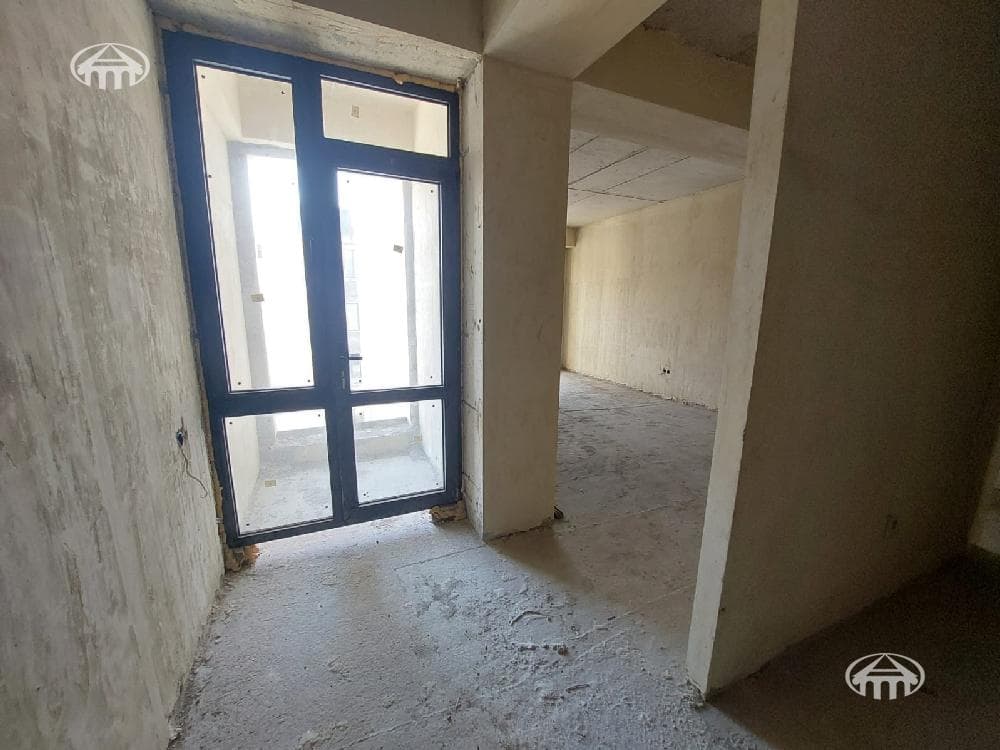 Apartment · 4 rooms · 110 m² · Kentron