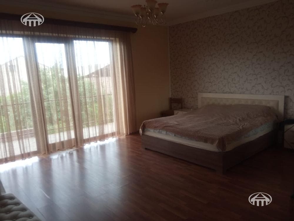 Mansion · 5 rooms · 257 m² · Ptgni