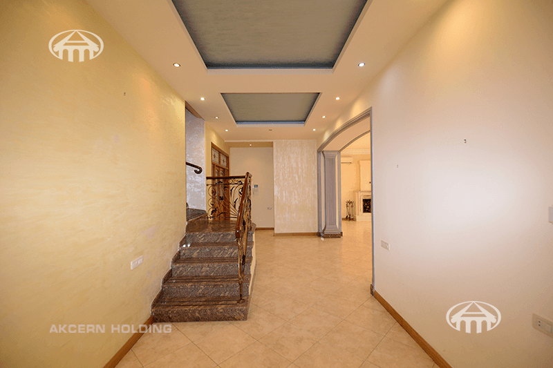 Mansion · 7 rooms · 243 m² · Kentron