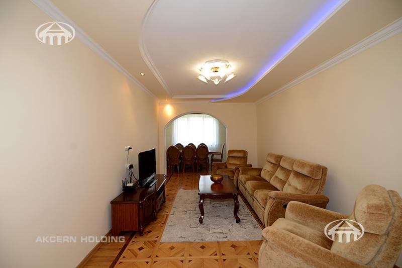 Apartment · 3 rooms · 100 m² · Kentron