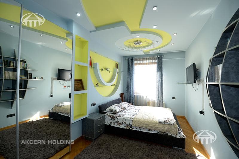 Квартира · 4 комн. · 160 м² · Кентрон