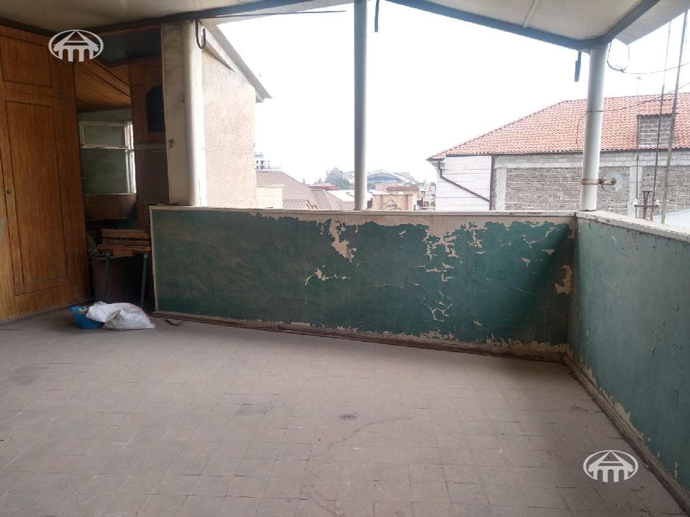 House · 5 rooms · 220 m² · Arabkir