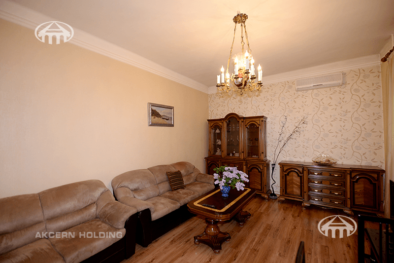 House · 3 rooms · 131 m² · Arabkir
