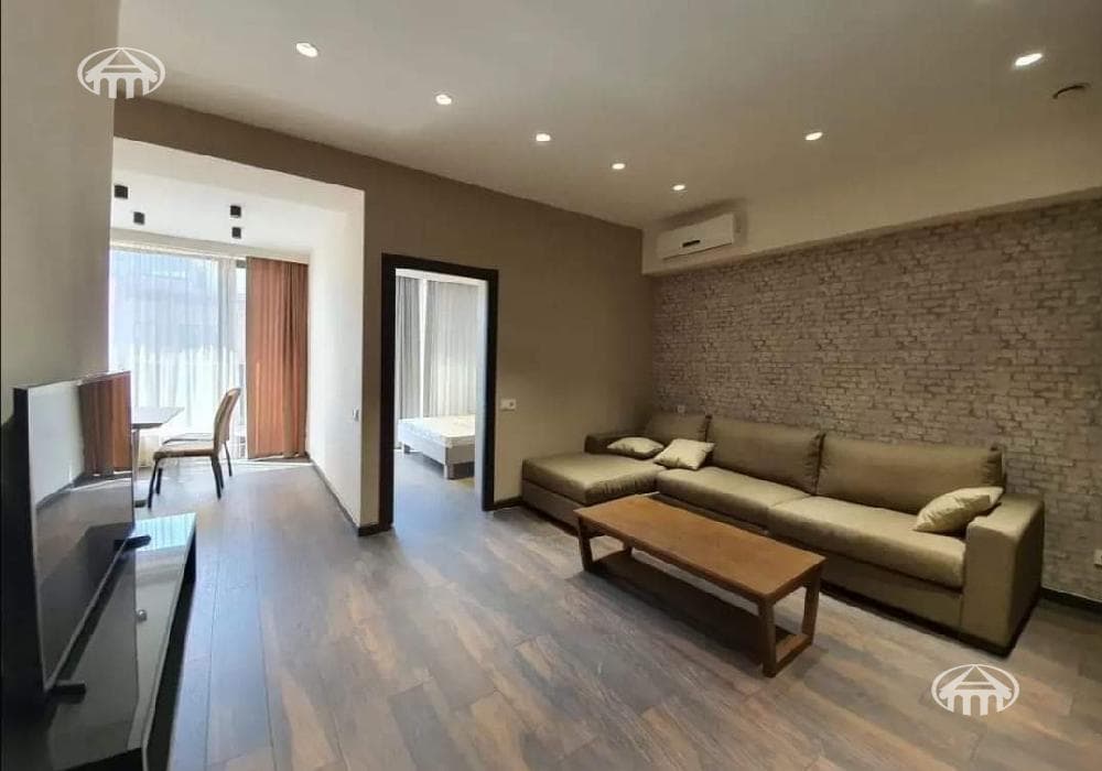 Apartment · 2 rooms · 53 m² · Kentron
