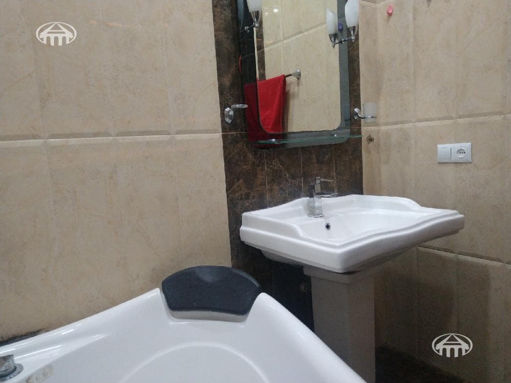 Квартира · 3 комн. · 70 м² · Арабкир