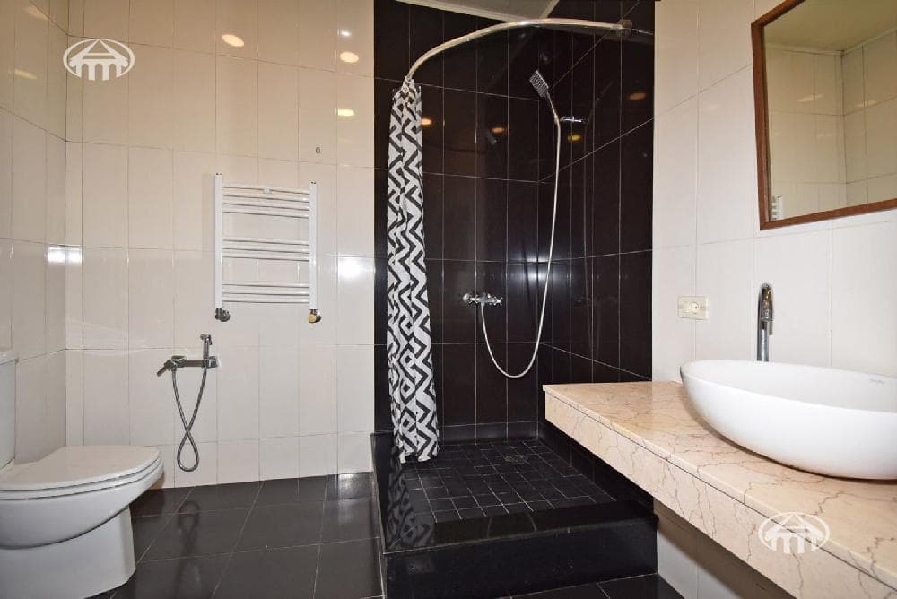 Mansion · 7 rooms · 400 m² · Arabkir