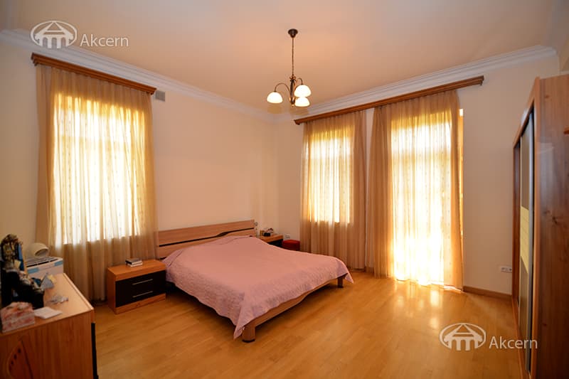 Mansion · 9 rooms · 486 m² · Nork-Marash