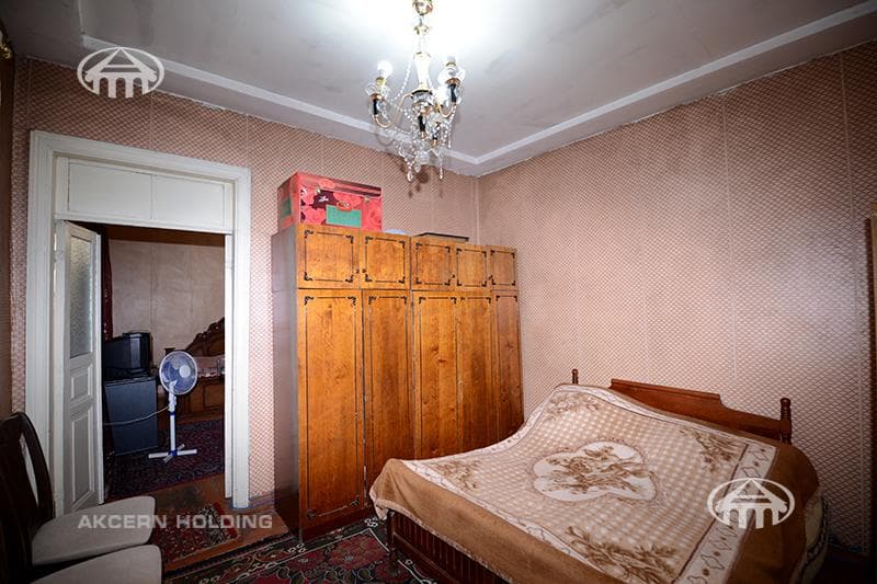 House · 3 rooms · 108 m² · Kentron