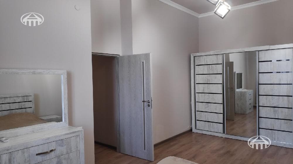 Квартира · 3 комн. · 75 м² · Кентрон