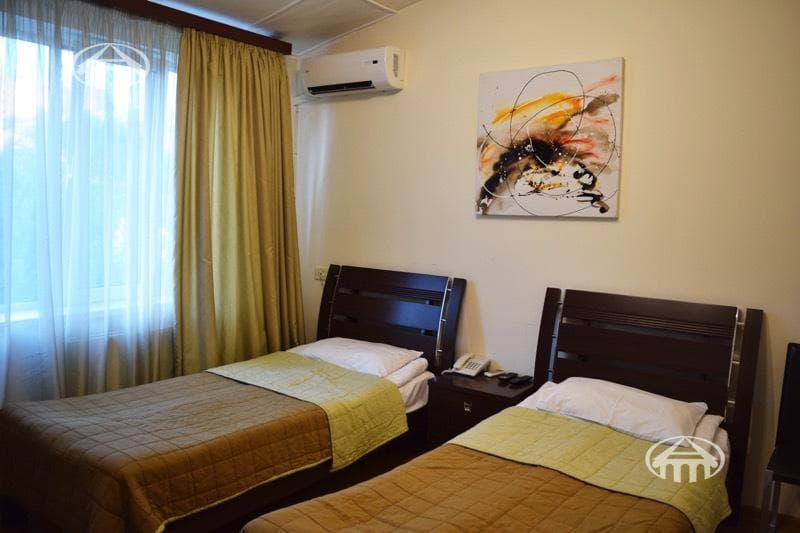 Hotel · 7 rooms · 328 m² · Arabkir