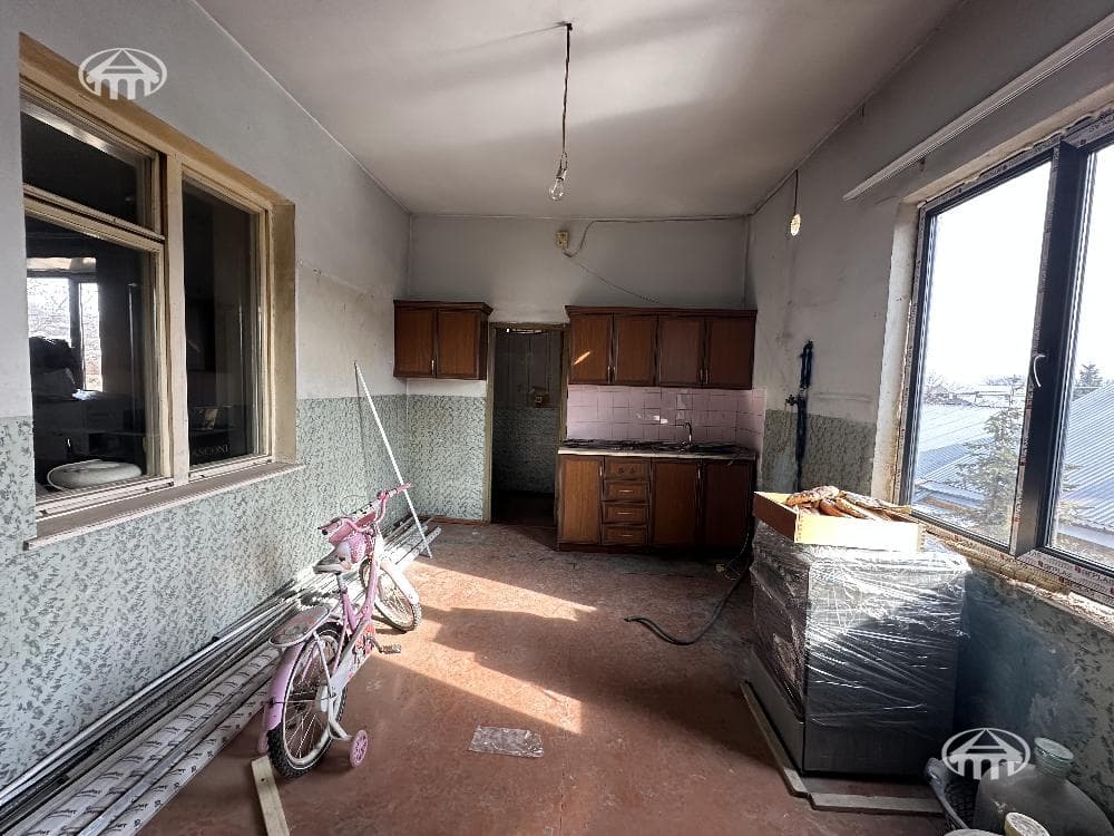 Дом · 6 комн. · 280 м² · Ариндж