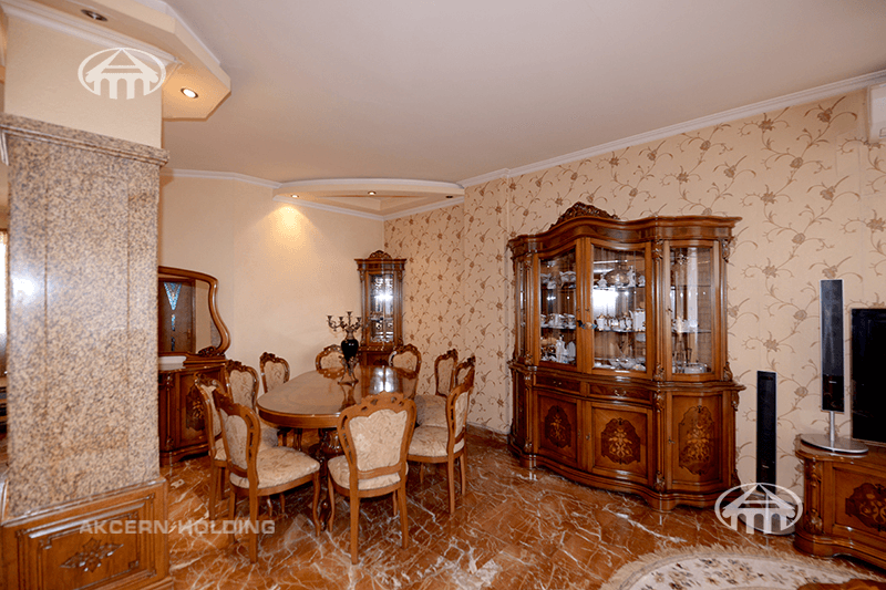 Apartment · 5 rooms · 210 m² · Kentron