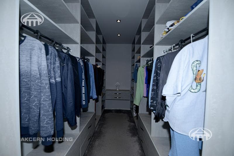 Mansion · 6 rooms · 334 m² · v. Arinj