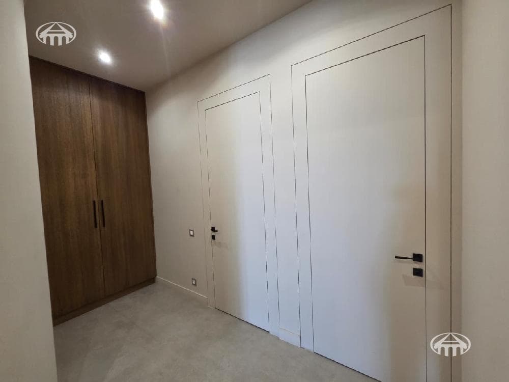 Квартира · 4 комн. · 131 м² · Арабкир