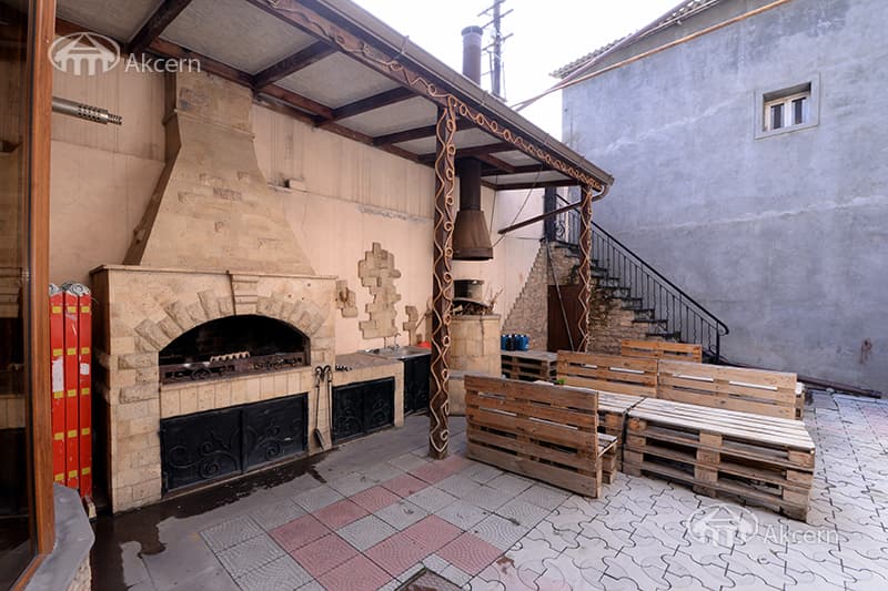 Առանձնատուն · 5 սեն. · 540 մ² · Կենտրոն