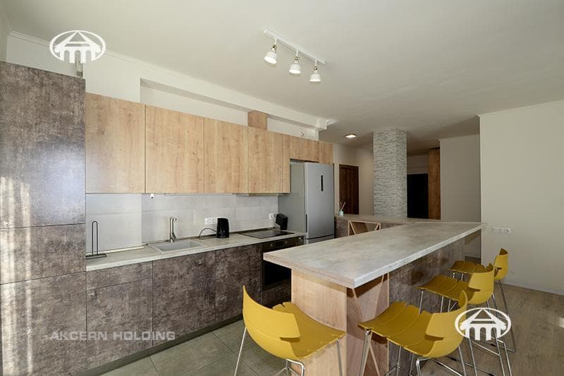 Apartment · 4 rooms · 117 m² · Kentron