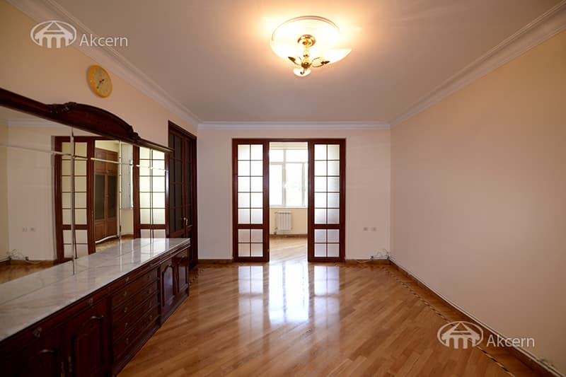 Квартира · 99 м² · Кентрон