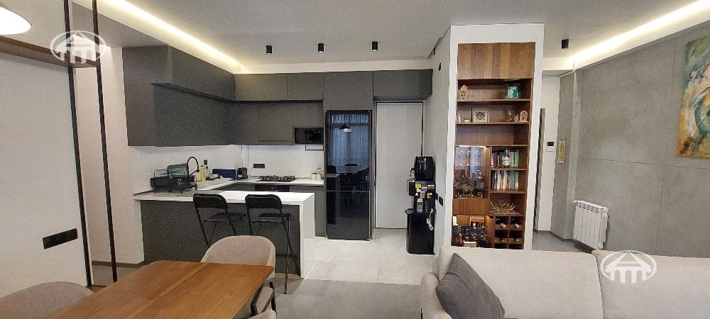 Apartment · 3 rooms · 91 m² · Arabkir