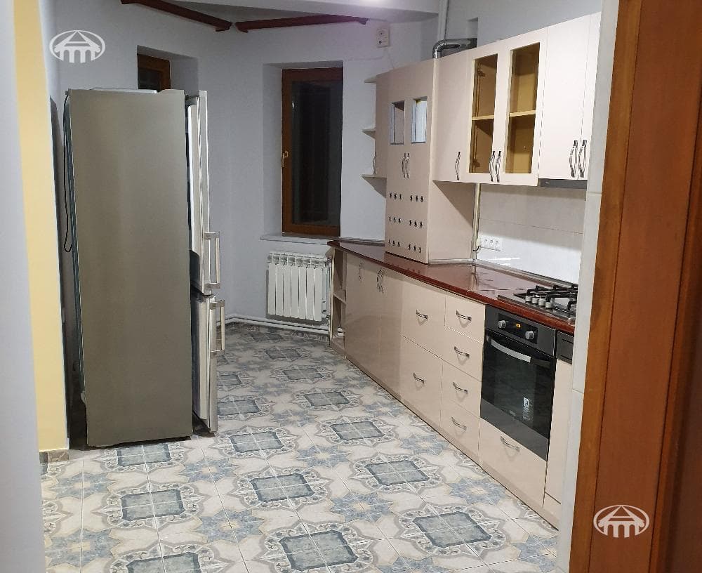 Mansion · 5 rooms · 285 m² · Arabkir