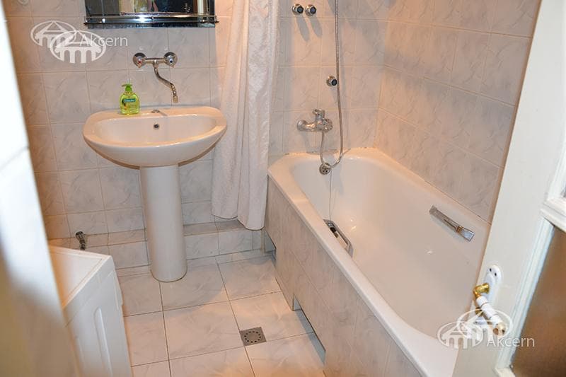 Квартира · 2 комн. · 77 м² · Арабкир