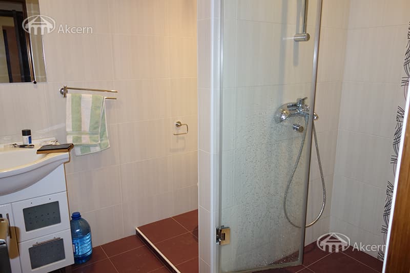 Apartment · 4 rooms · 135 m² · Kentron