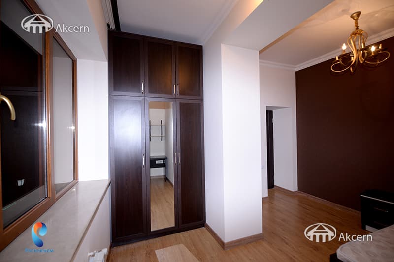 Բնակարան · 3 սեն. · 63 մ² · Կենտրոն