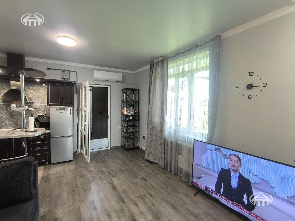Дом · 7 комн. · 325 м² · Балаовит