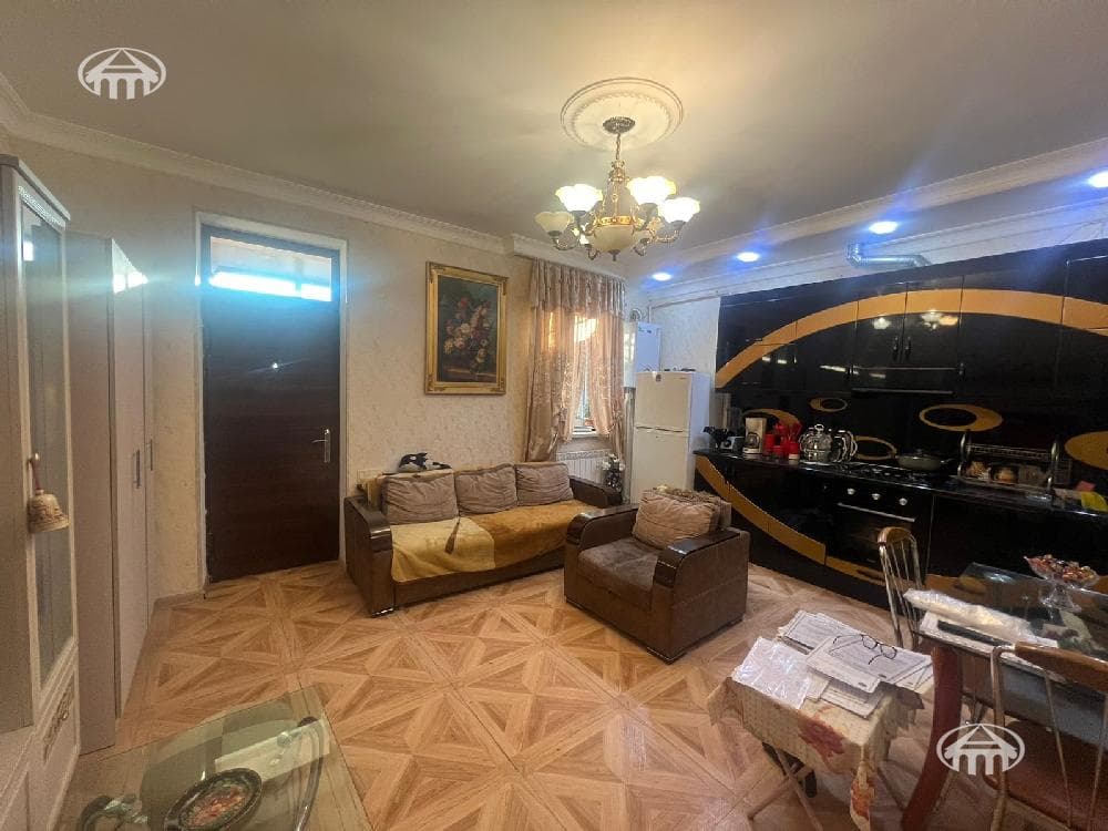 House · 3 rooms · 70 m² · Kanaker-Zeytun