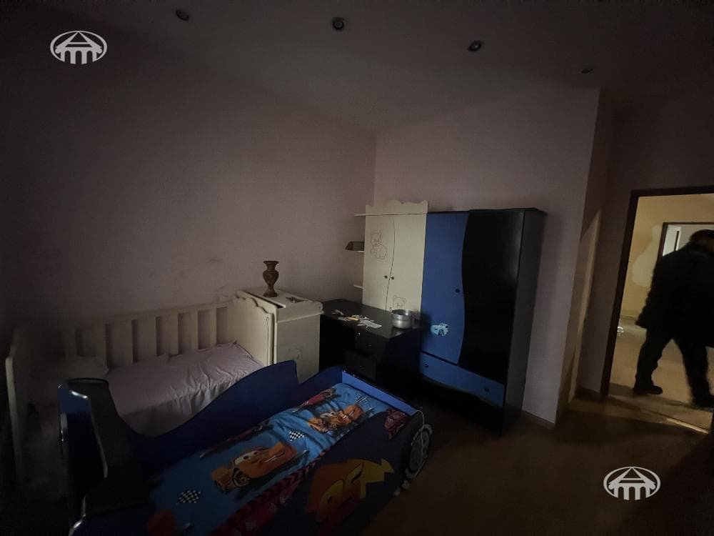 Дом · 5 комн. · 375 м² · Аджапняк