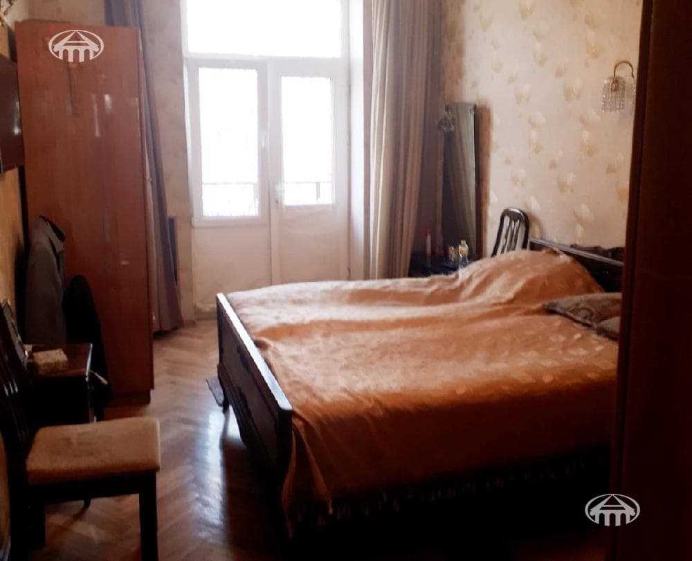 Квартира · 3 комн. · 87 м² · Кентрон
