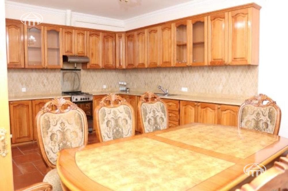 Отель · 657 м² · Цахкадзор