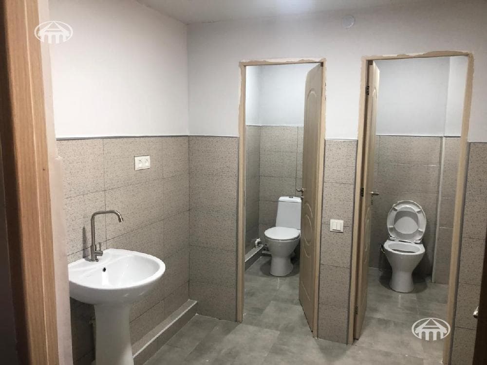 Ռեստորան · 280 մ² · Կենտրոն