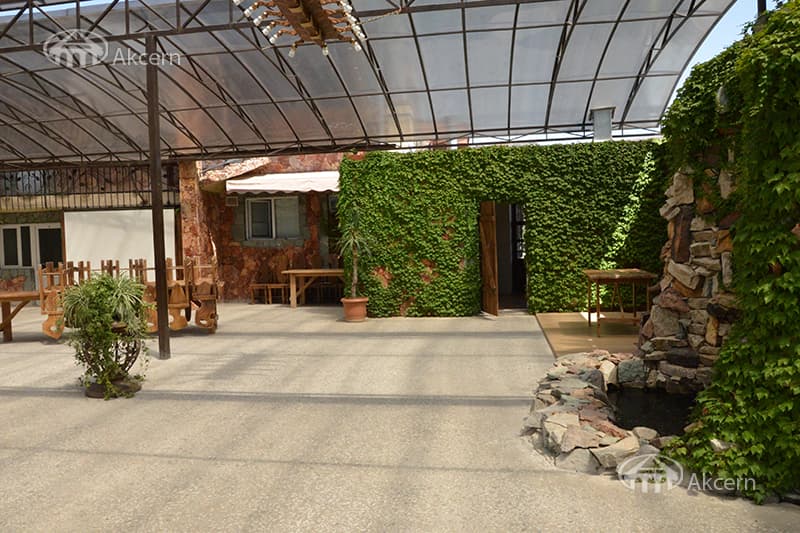 Ресторан · 1 200 м² · Эребуни