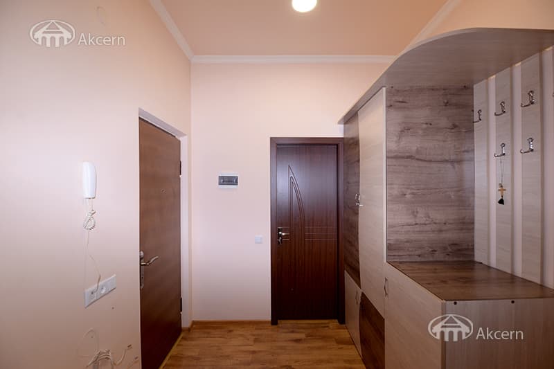 Apartment · 3 rooms · 105 m² · Kanaker-Zeytun