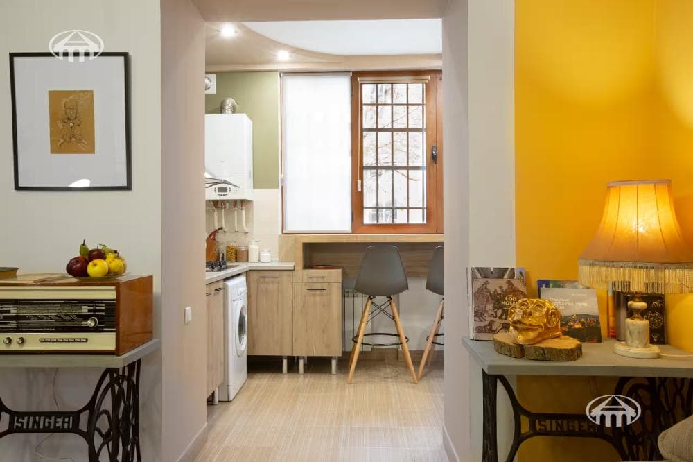 Apartment · 1 rooms · 43 m² · Kentron