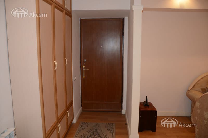 Apartment · 2 rooms · 70 m² · Kentron — photo 13 / 16