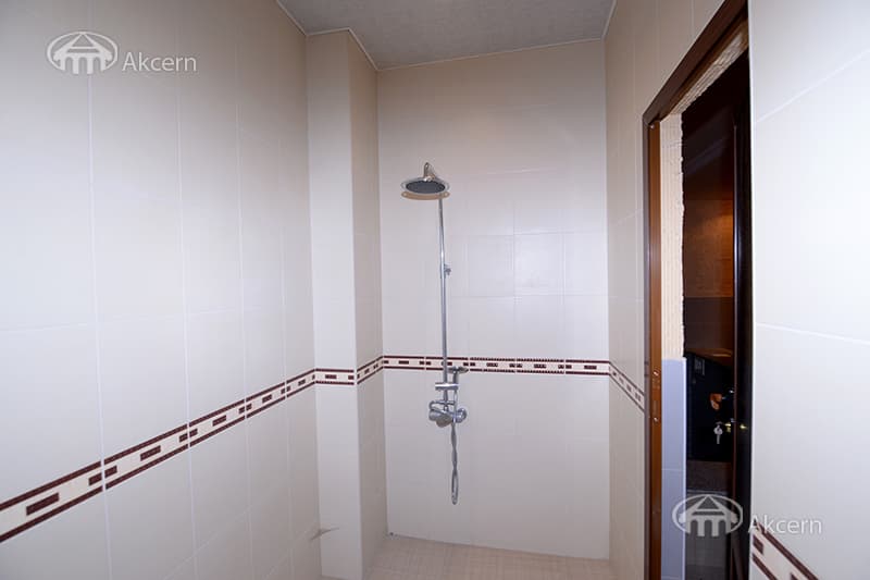 Mansion · 6 rooms · 347 m² · Kentron