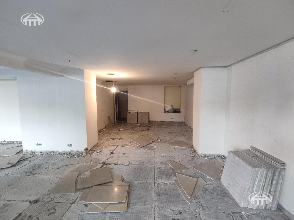 Магазин · 141 м² · Кентрон