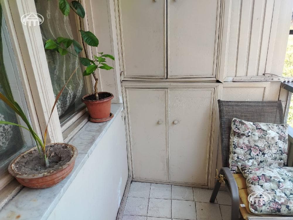 Квартира · 2 комн. · 74 м² · Кентрон