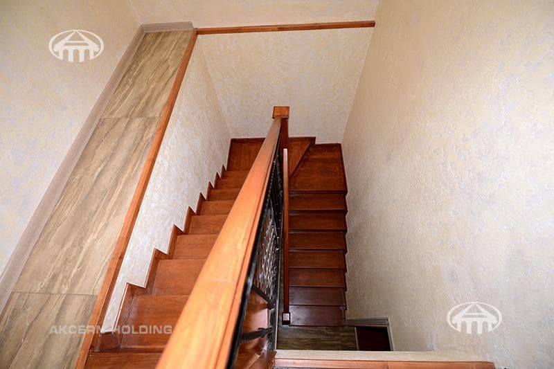 Mansion · 4 rooms · 220 m² · Zovuni