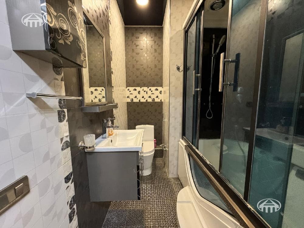 Квартира · 4 комн. · 129 м² · Арабкир