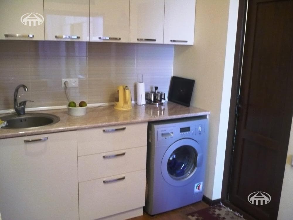 Apartment · 1 rooms · 48 m² · Kentron