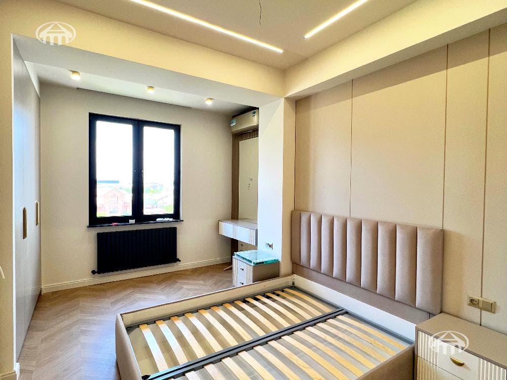 Apartment · 3 rooms · 96 m² · Arabkir