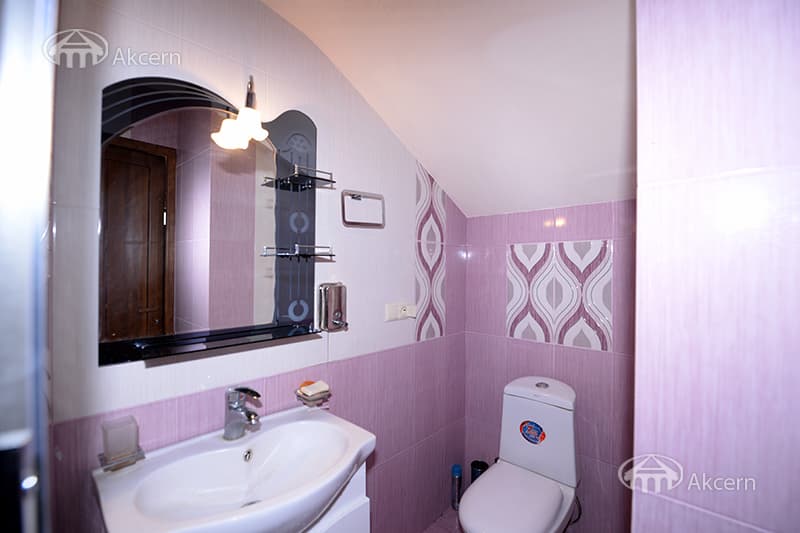 Apartment · 4 rooms · 162 m² · Arabkir