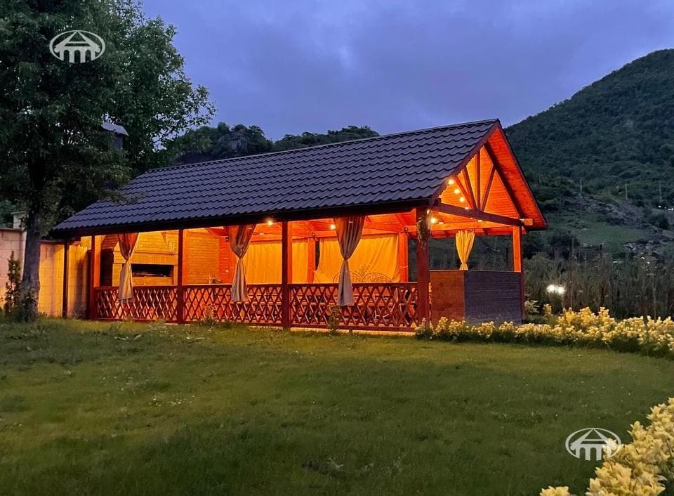 Mansion · 6 rooms · 290 m² · Dilijan