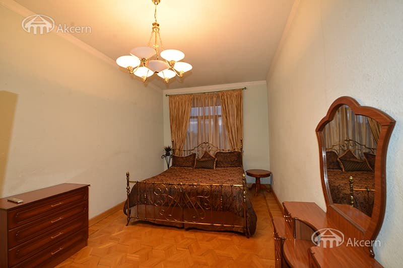Квартира · 3 комн. · 112 м² · Кентрон