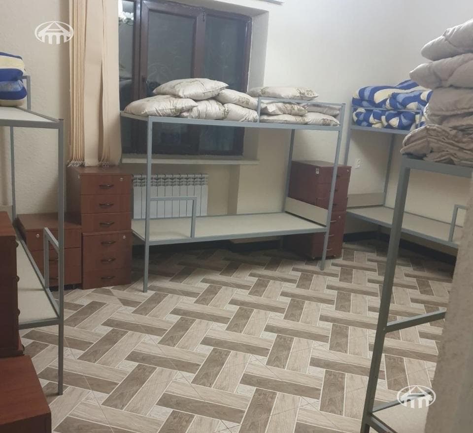 House · 6 rooms · 357 m² · Shengavit