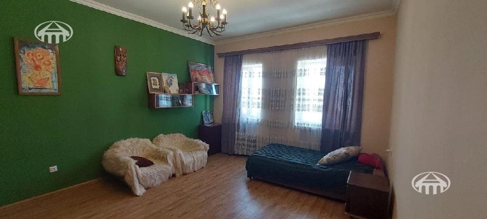 House · 9 rooms · 429 m² · Kanaker-Zeytun