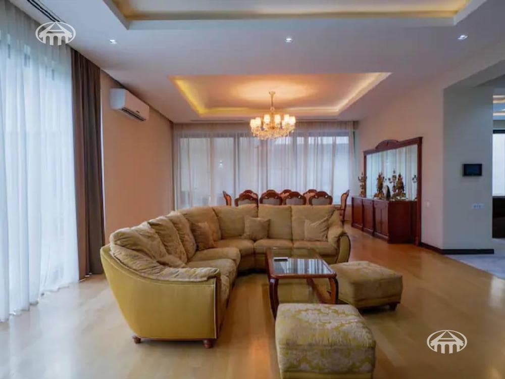 Mansion · 6 rooms · 500 m² · Kanaker-Zeytun
